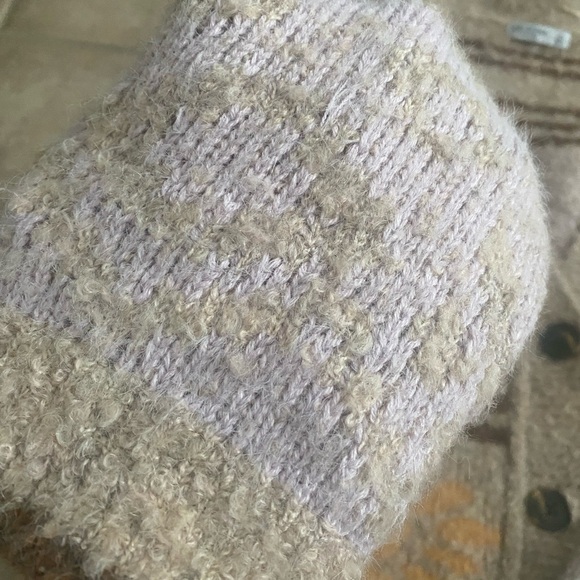 Arizona Jean Company Cream and Pink Cardigan - Picture 3 of 5